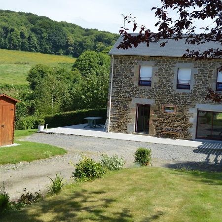 Cosy Chalet With Private Garden In Normandy Isigny-le-Buat Eksteriør bilde